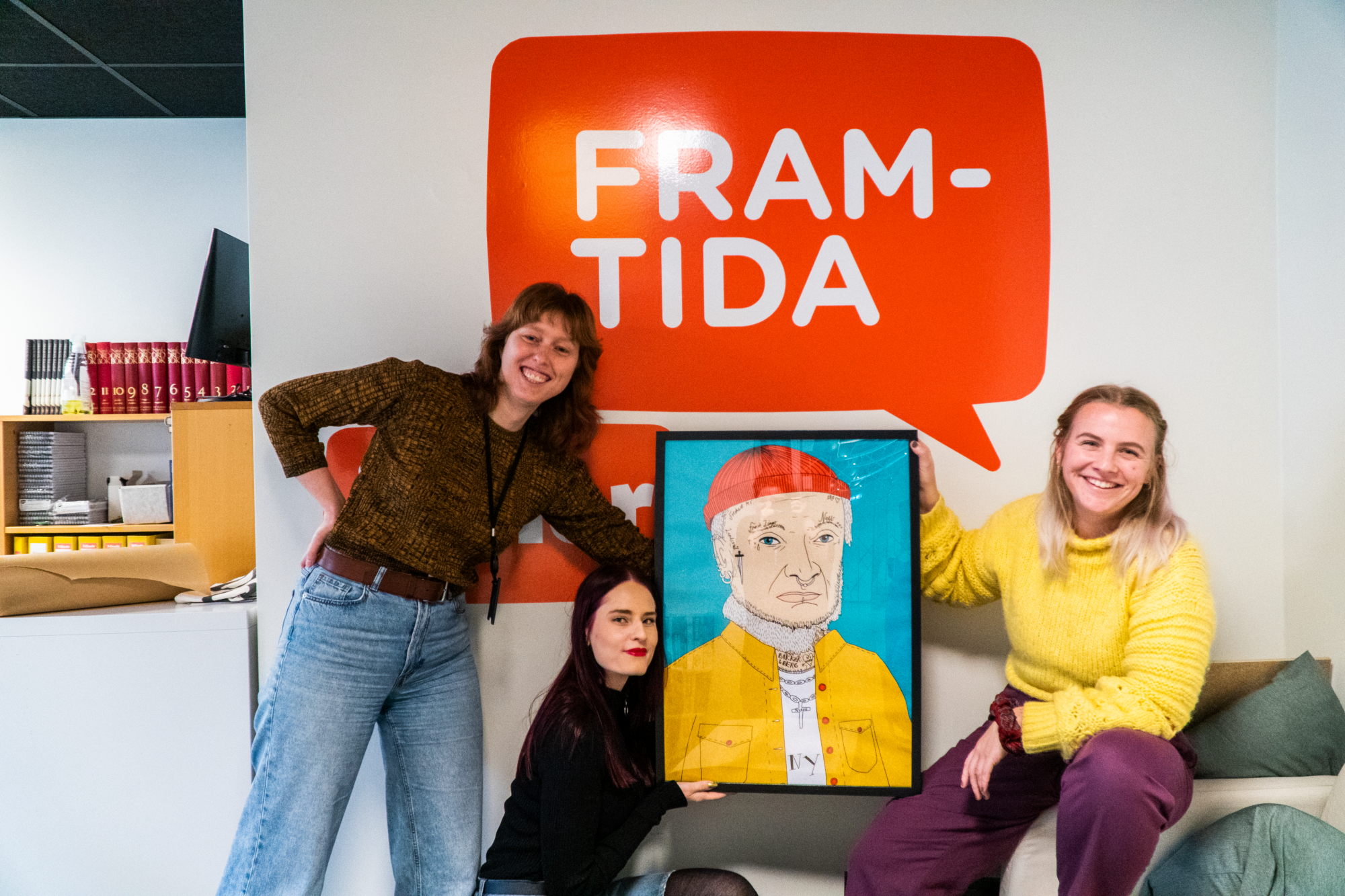 Redaktør i Framtida, Andrea Rygg Nøttveit (t.h.) sammen med redaksjonen