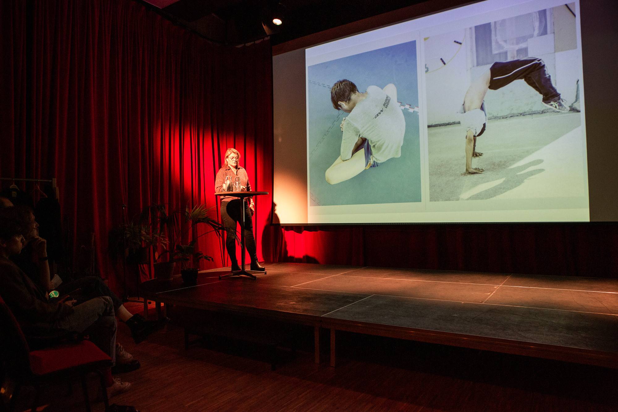 Hilde Honerud presenterer.