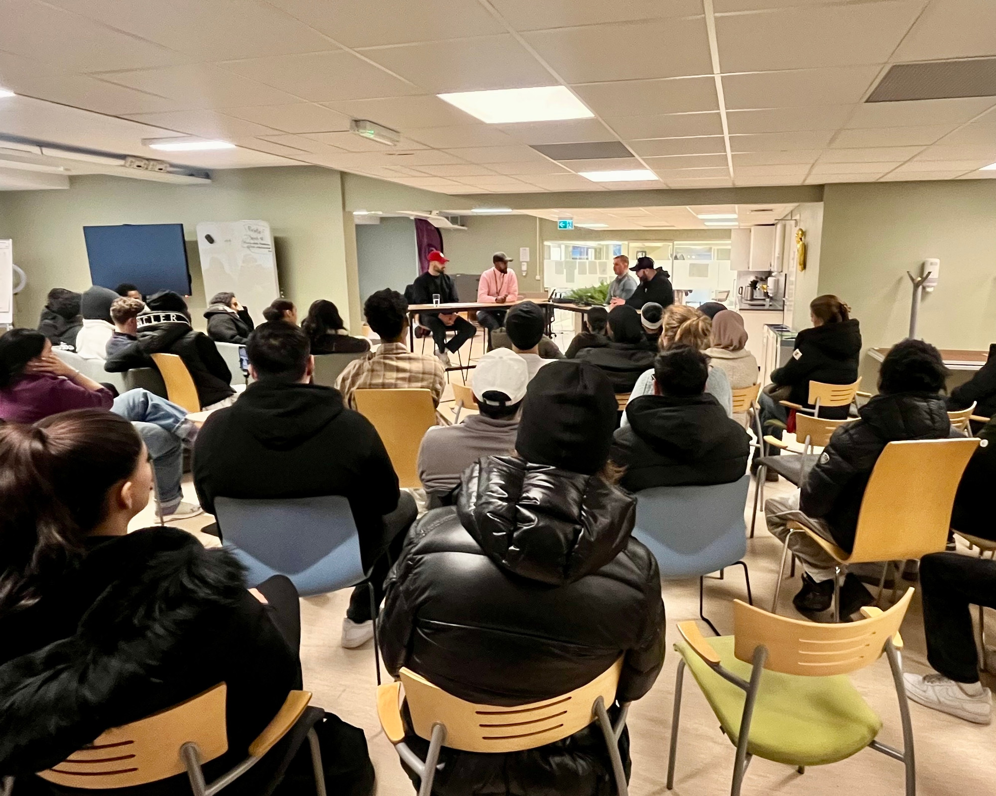 Skolebiblioteket på Stovner. 